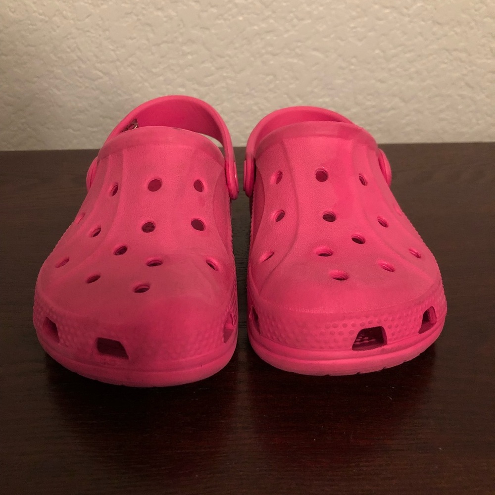 Pink Crocs Girls Size 10/11